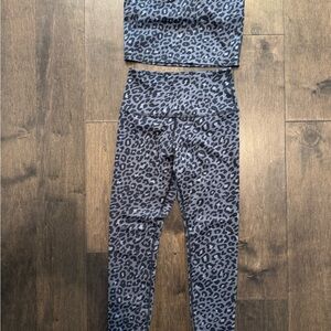Beyond Yoga Gray Leopard Crop Top & Legging